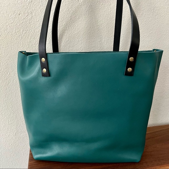 🚫SOLD🚫🦄 new portland leather • peacock large tote - Picture 2 of 10